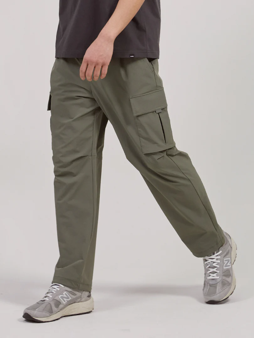 Men's Airst 2 Way Cargo Pants - Image 7